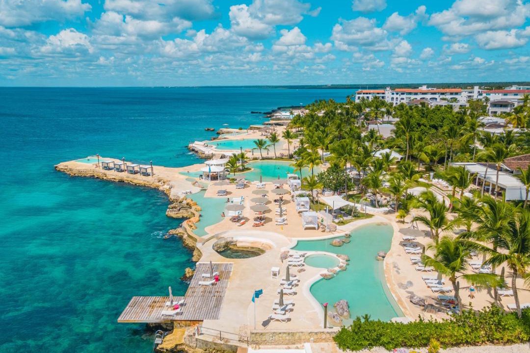 Photo of Others in Dominicus