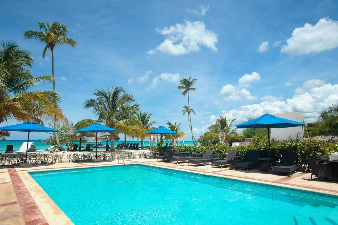 Photo of Others in Dominicus
