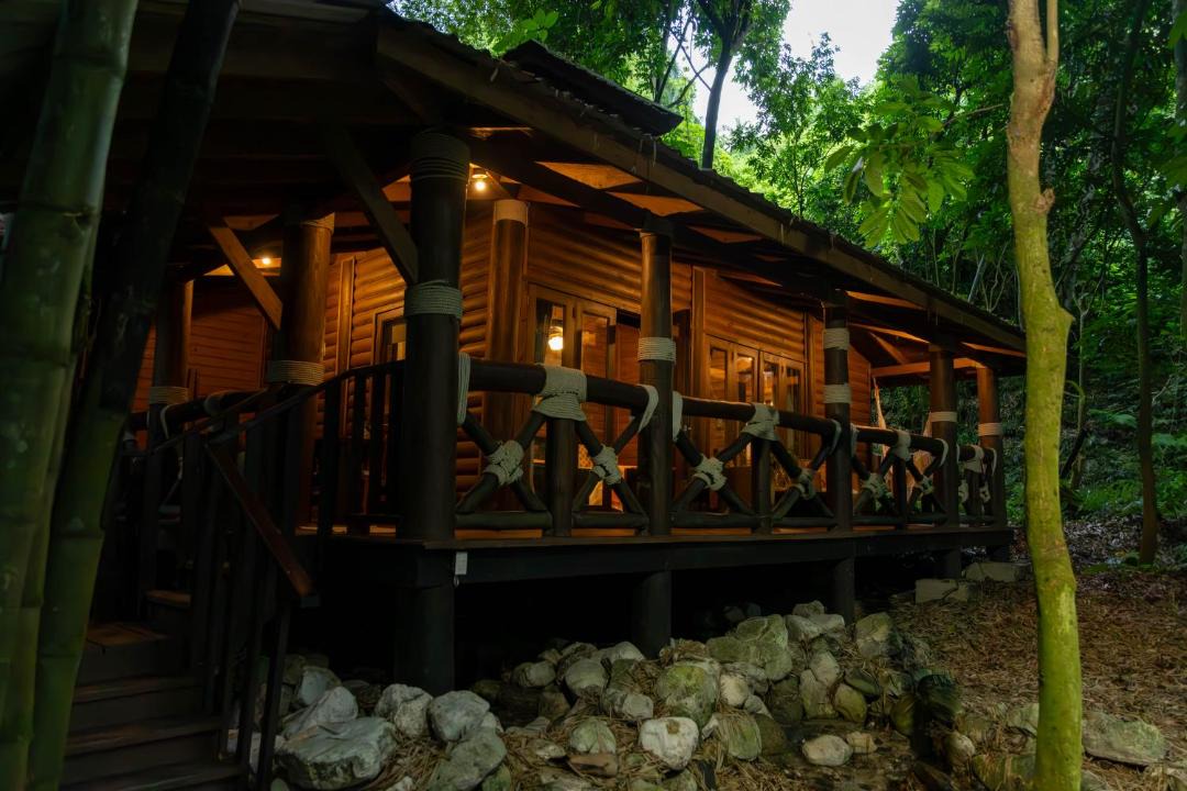 Photo of Others in Paraiso