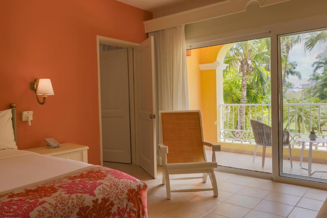 Photo of Others in Dominicus