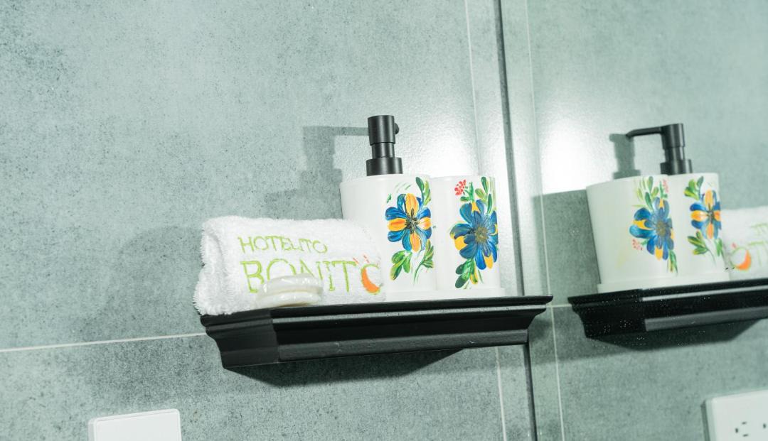 Photo of Others in La Primavera