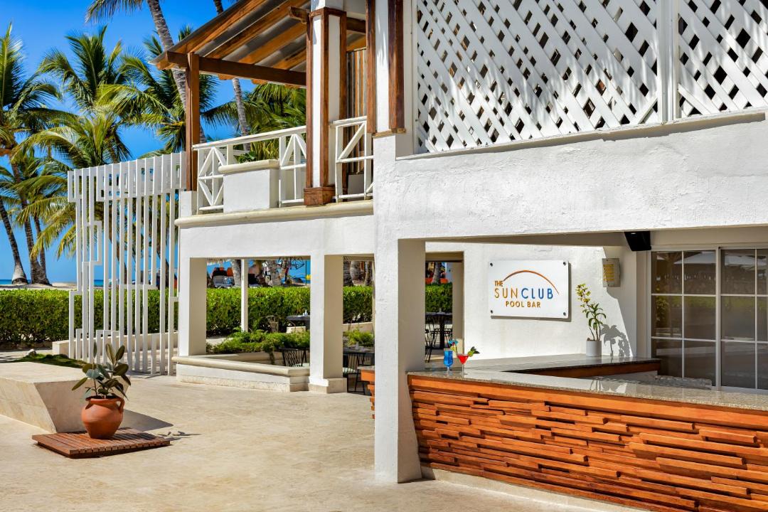 Photo of Others in Dominicus