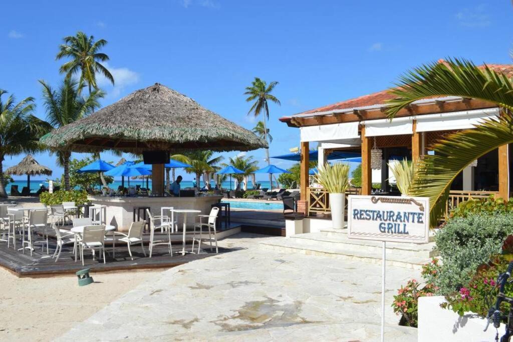 Photo of Others in Dominicus