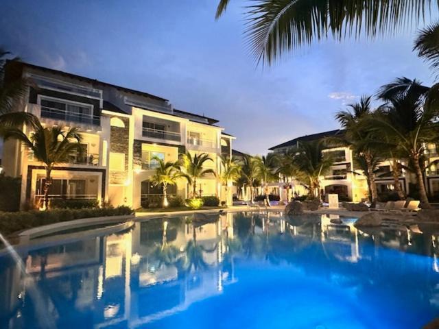 Photo of Others in Dominicus