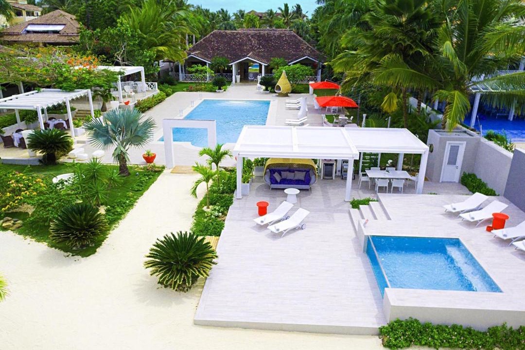 Photo of Others in Dominicus