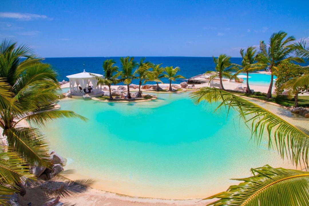 Photo of Others in Dominicus