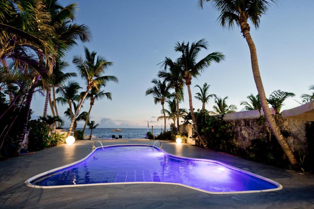 Photo of Others in Dominicus