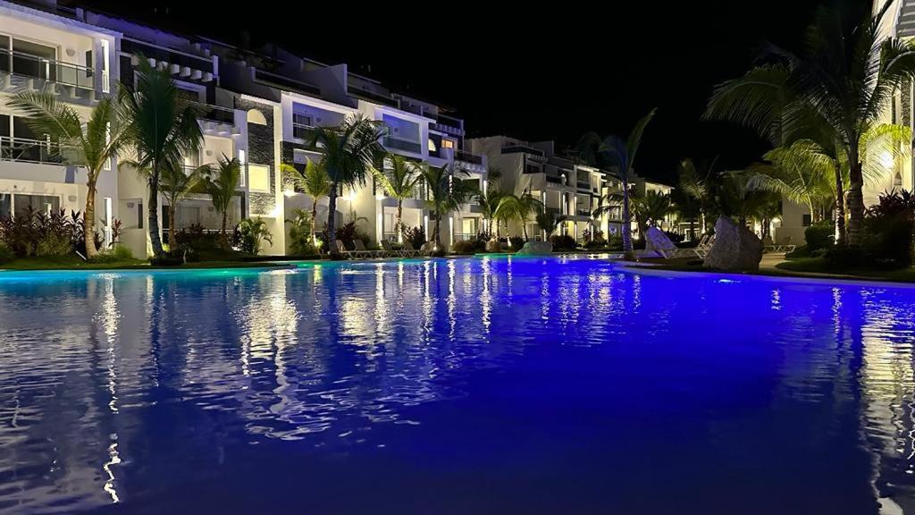 Photo of Others in Dominicus