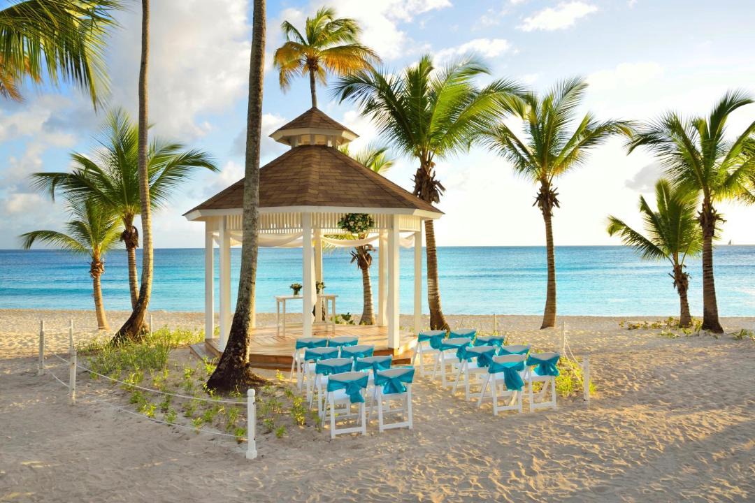 Photo of Others in Dominicus