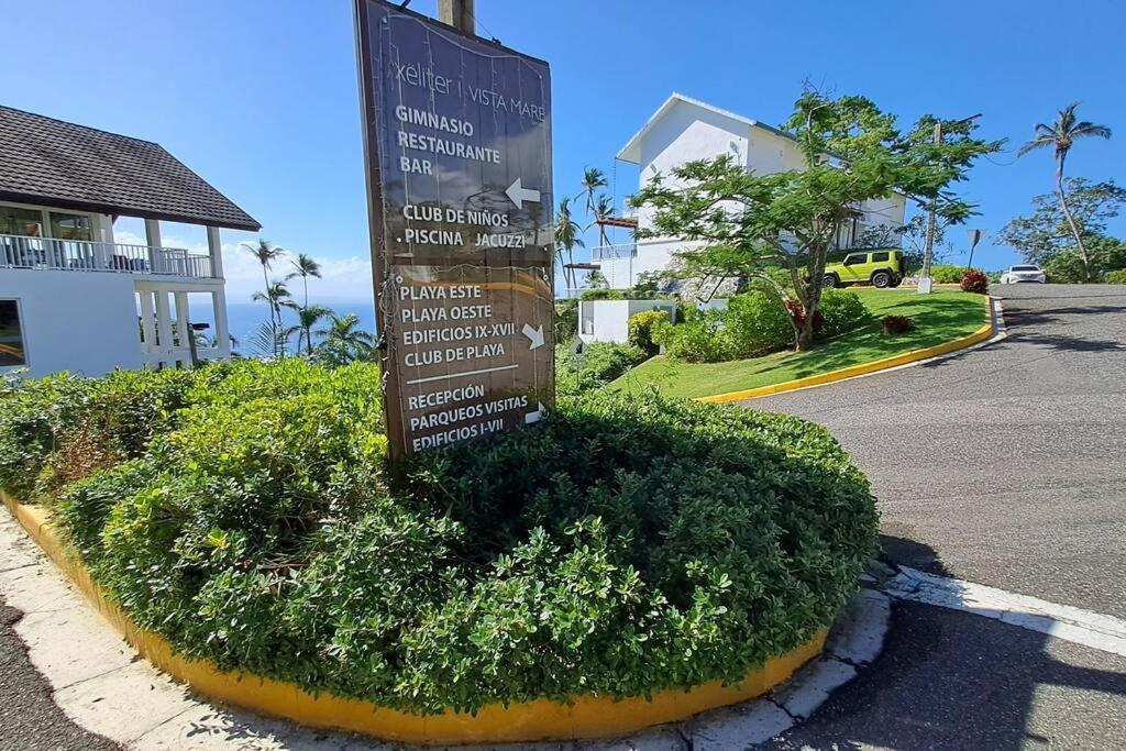 Photo of Buildings in Samana