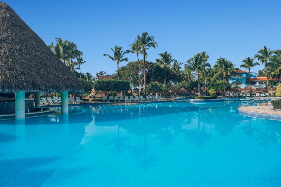 Photo of Others in Dominicus