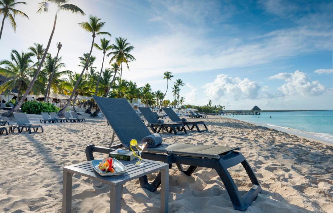Photo of Others in Dominicus