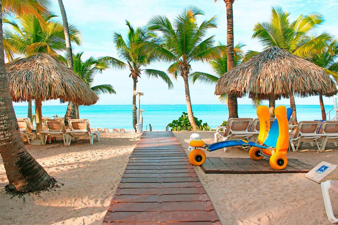 Photo of Others in Dominicus