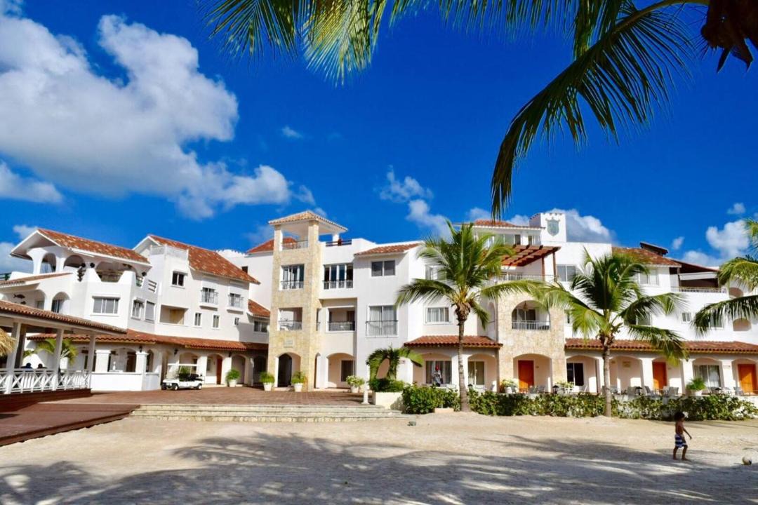 Photo of Others in Dominicus
