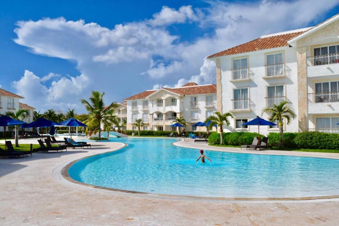 Photo of Others in Dominicus