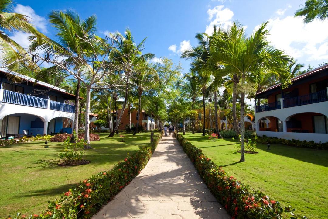 Photo of Others in Dominicus