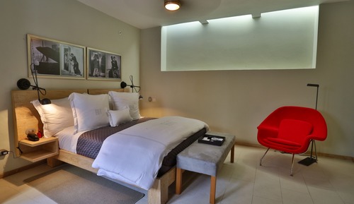 Suite, 1 Queen Bed (Spanish Courtyard View)