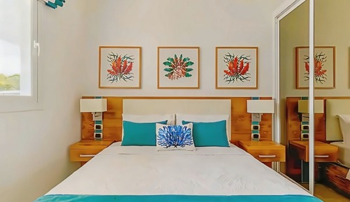 Condo, 2 Bedrooms, Accessible, Smoking