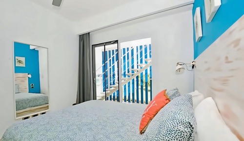 Condo, 2 Bedrooms, Smoking, Balcony