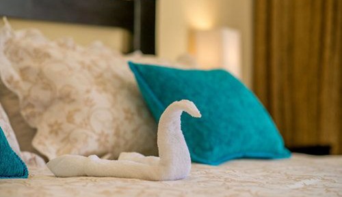Deluxe Studio Suite, 1 King Bed, Non Smoking
