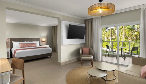 Junior Suite, 1 King Bed with Sofa bed (Tropical View | Club)