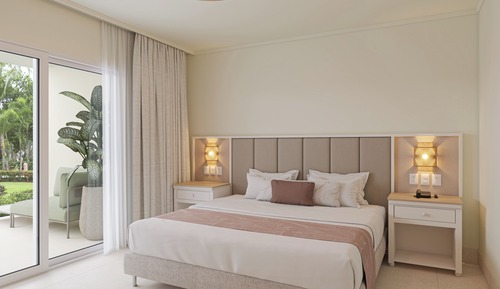 Suite, 2 Bedrooms (Club, Tropical or Partial Ocean View)