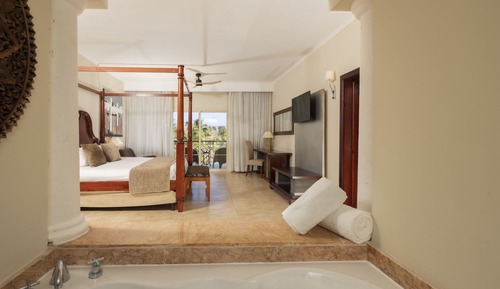 Colonial Club One Bedroom Suite with Indoor Hot Tub (Adults Only)