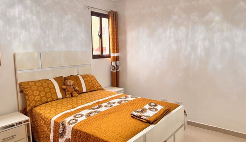 Apartment, 4 Bedrooms, Smoking, Balcony