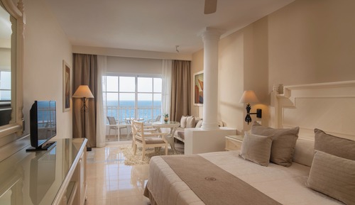 Junior Suite, 1 King Bed, Sea View