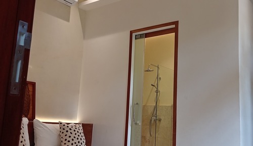 Superior Suite, Kitchen, Pool View
