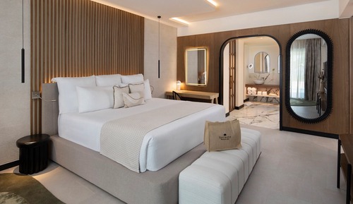 Preferred Club Master Suite Ocean Front Swimout