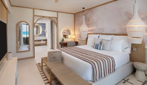 Preferred Club Master Suite Ocean Front Swimout