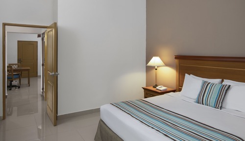 Garden Suite Beach Access at Emotions