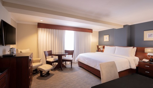 Club Imperial 1 KING BED
