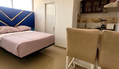 Economy Room