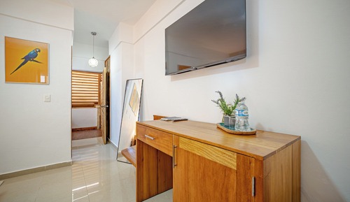 Junior Room, Jetted Tub