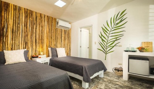 Double Room, Garden View, Beachside