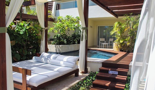 Preferred Club Junior Suite Private Pool (Adults Only 18+)