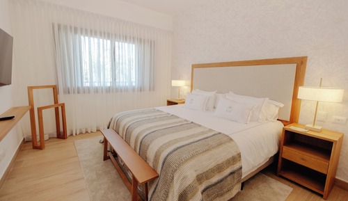 Executive Studio Suite, 1 King Bed, Balcony, Garden Area