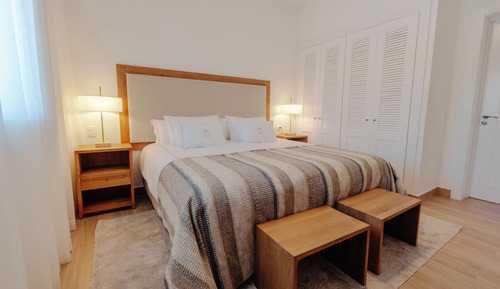 Deluxe Suite, 2 Bedrooms, 2 Bathrooms, Garden Area