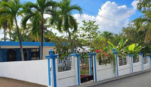 Three-Bedroom Vacation Home 