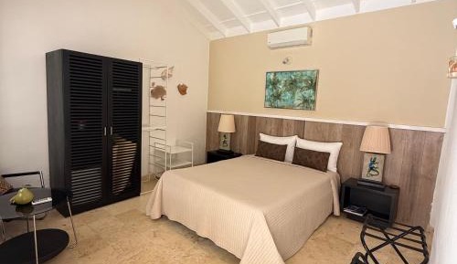Deluxe Queen Room