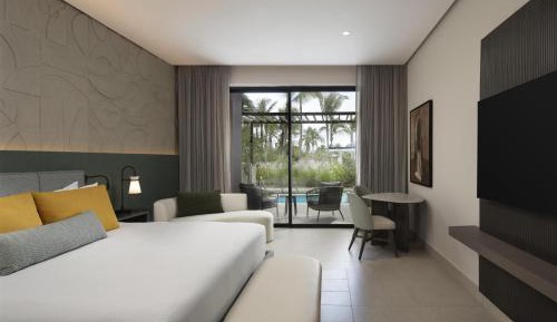 King Room with Club Azure Plunge Pool Tropical View