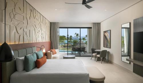 Club Azure One-Bedroom King Suite with Ocean View
