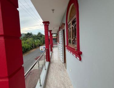 Apartment with Mountain View