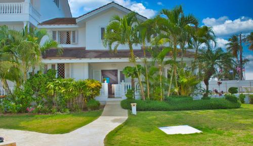 Villa - Beach Front