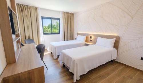 Twin Room - Non-Smoking