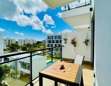 One-Bedroom Apartment with Balcony and Water View