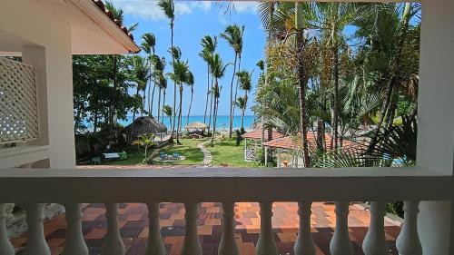 Deluxe Double Room with Balcony and Sea View