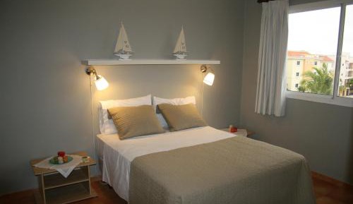 Two-Bedroom Deluxe Apartment with Balcony